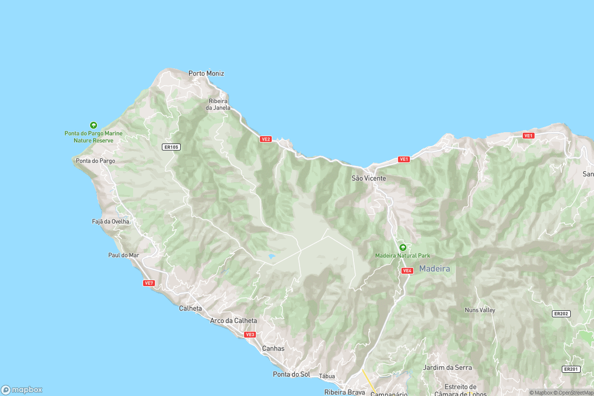 North-up street map of northwestern Madeira showing the area around Porto Moniz, Ribeira da Janela and the Paul da Serra plateau.