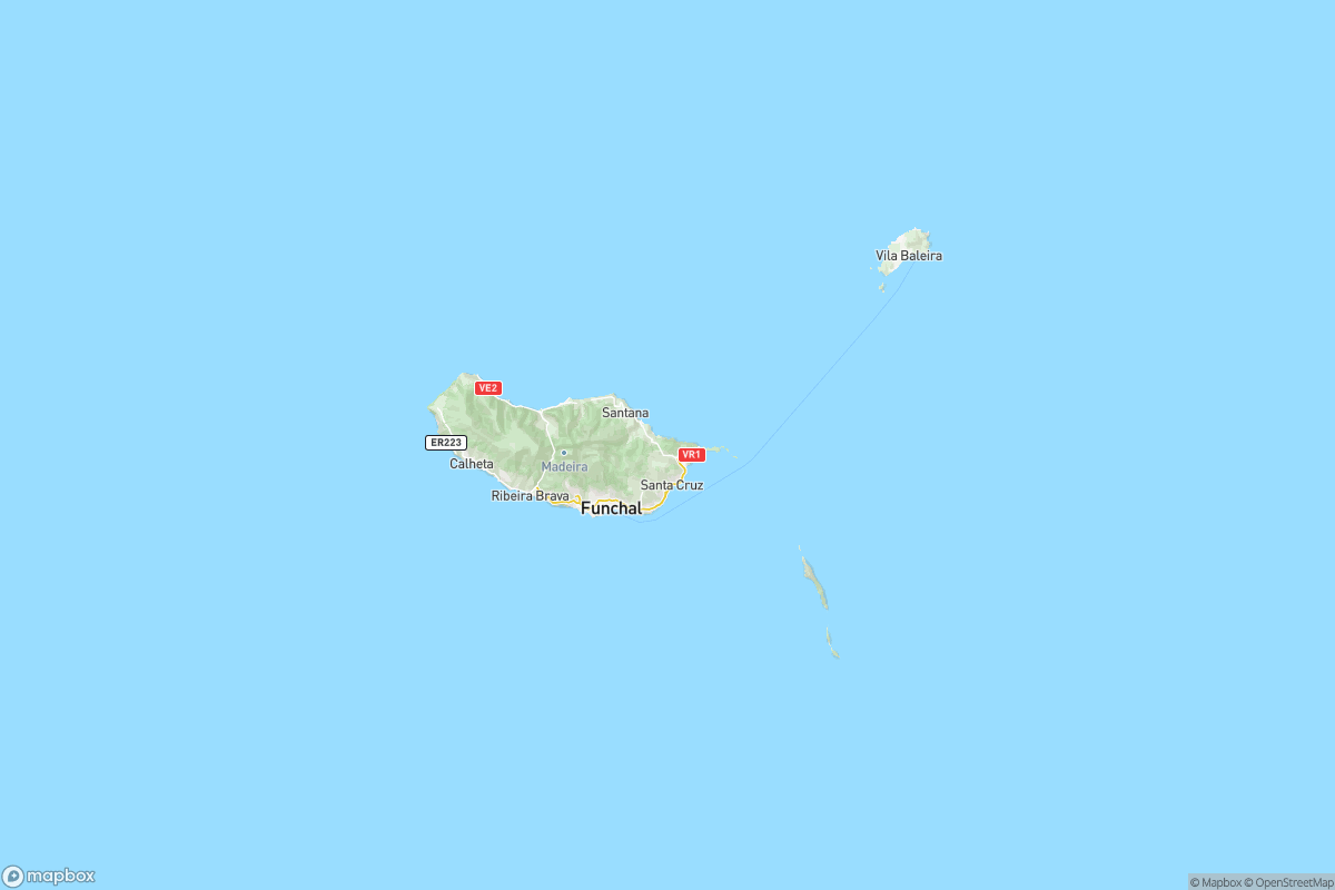 North-up geographic overview showing Madeira and Porto Santo as separate islands in the Atlantic, with surrounding ocean and existing basemap labels.