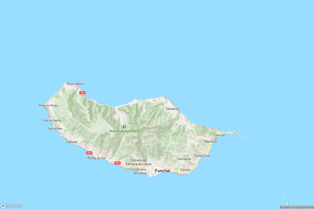 North-up street map of Madeira Island, showing the island’s coast and road network around Funchal, Câmara de Lobos, Machico and Porto Moniz. No route or destination markers are added.