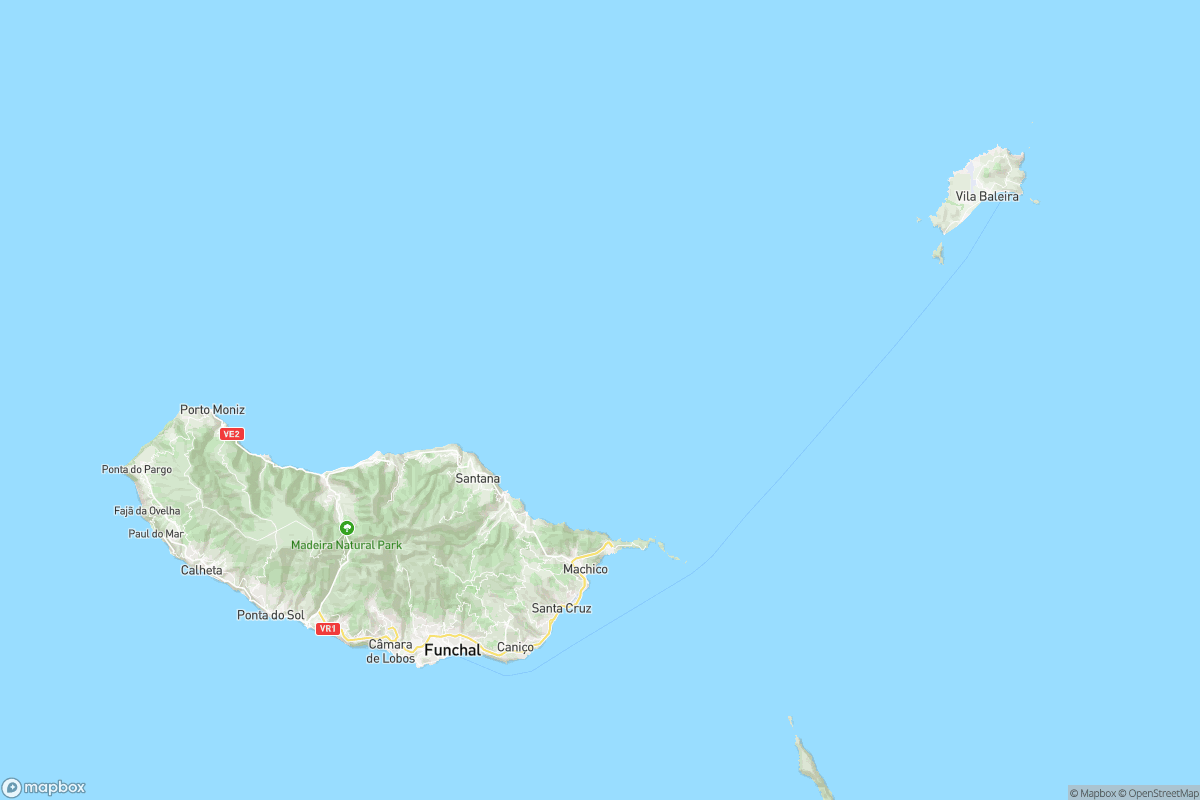 North-up geographic map centered on Madeira, showing the island’s position in the Atlantic and its surrounding ocean context.
