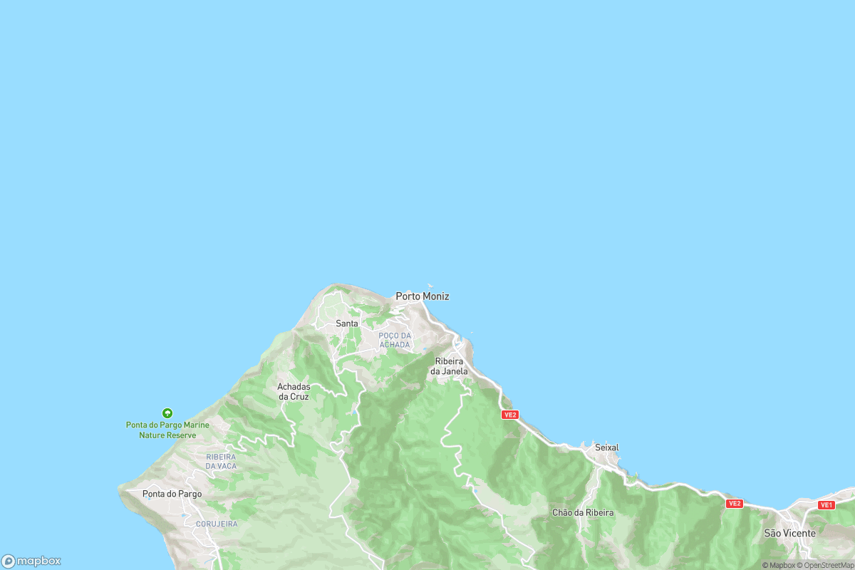 North-up street map showing Porto Moniz and the surrounding northwestern coast of Madeira.
