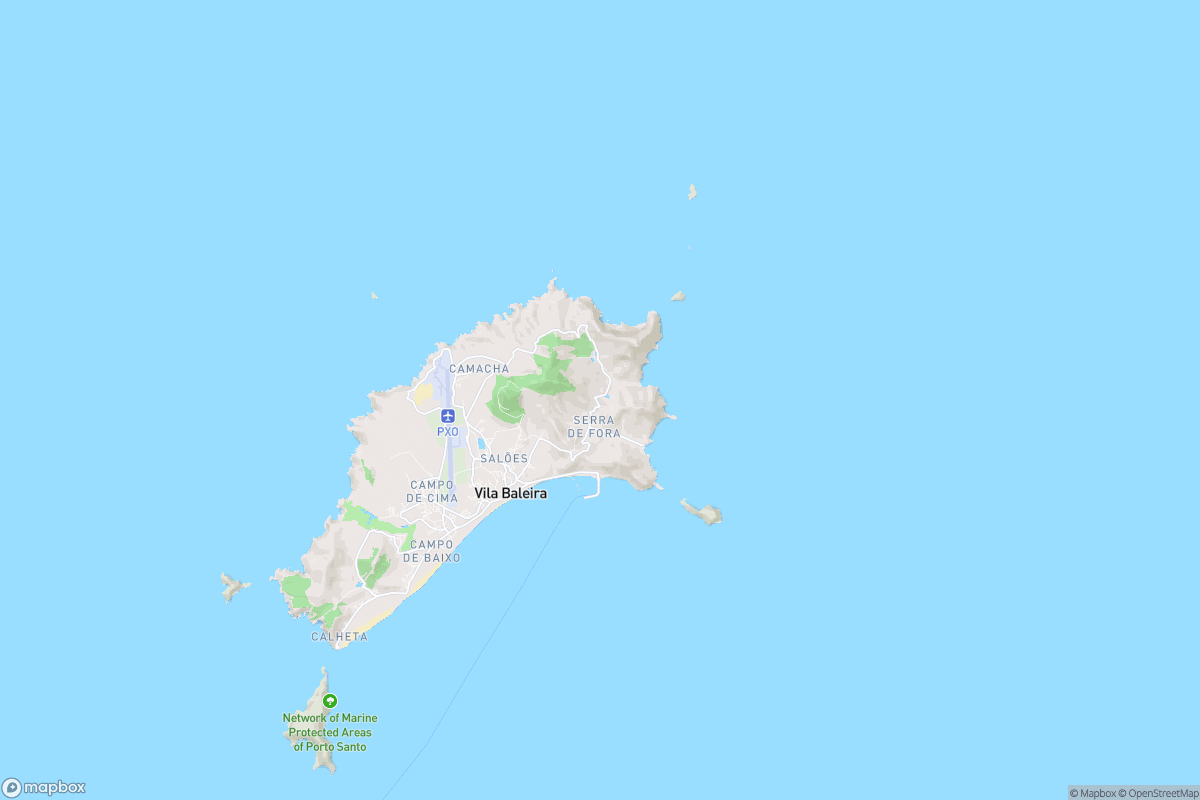 North-up map overview of Porto Santo, showing the island’s position and geographic context around the long southern beach.